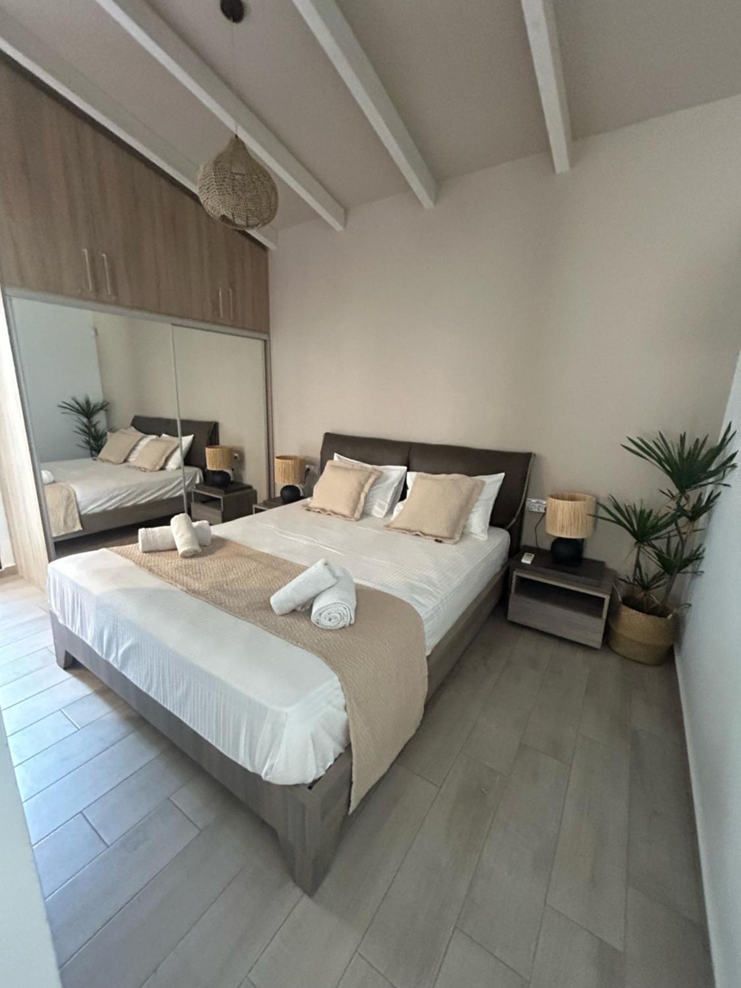 Вилла Ivory Style Maisonette Near Downtown Ираклион Экстерьер фото